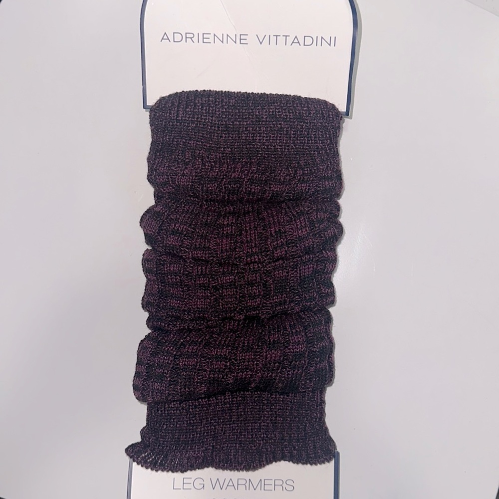 NWT - ADRIENNE VITTADINI LADIES RANDOM FEED LEGWARMER